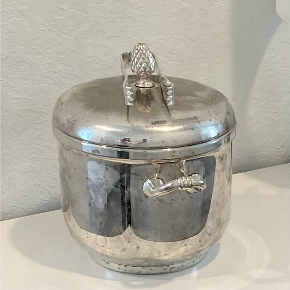 Vintage Silver Plated Ice Bucket with a pineapple finial - Picture 9 of 10